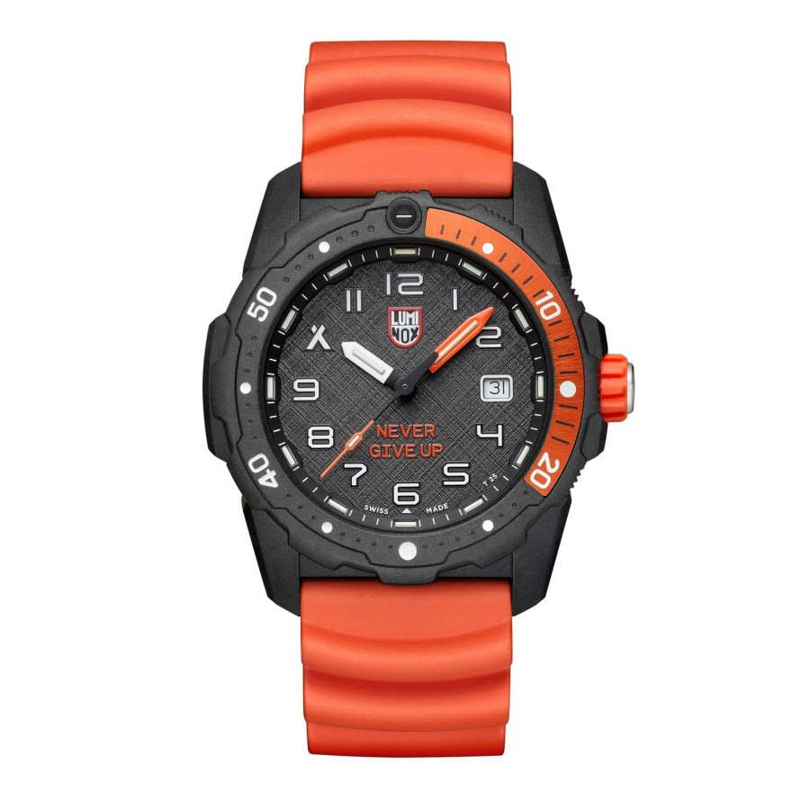 Watches Luminox | Bear Grylls Survival