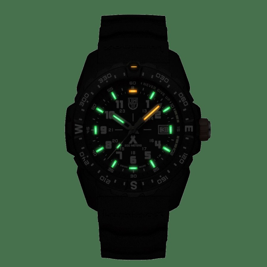 Watches Luminox | Bear Grylls Mountain